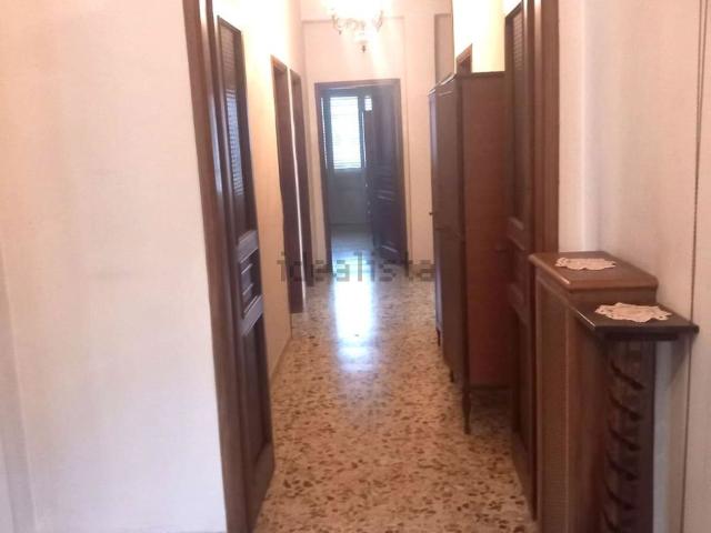 Appartamento in vendita di 145 m² in Via Firenze