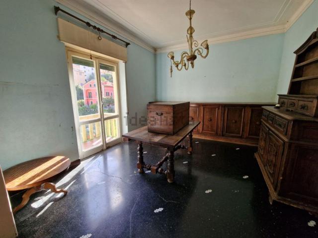 Appartamento in vendita di 145 m² in Via Firenze
