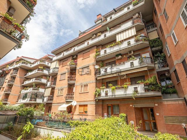 Appartamento in vendita di 145 m² in Via Franco Sacchetti, 4