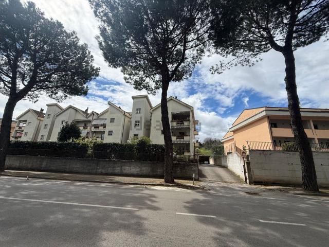 Appartamento in vendita di 145 m² in Via Fratelli Rosselli