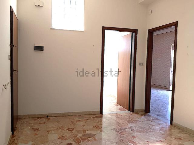 Appartamento in vendita di 145 m² in Via III Retta Levante, 68
