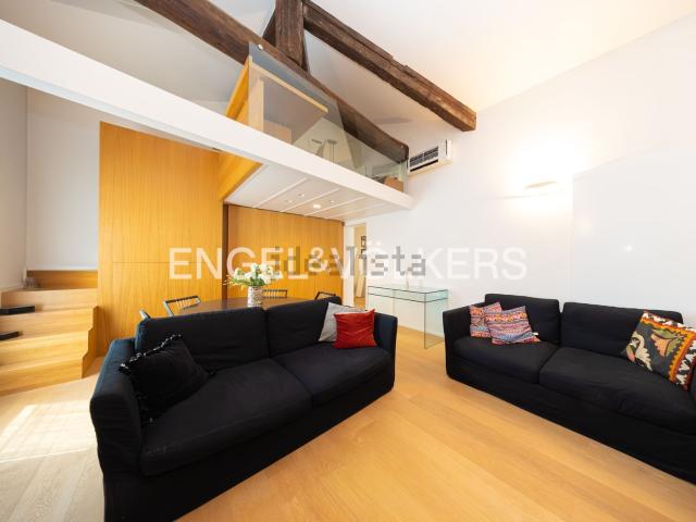 Appartamento in vendita di 145 m² in Via IV Novembre