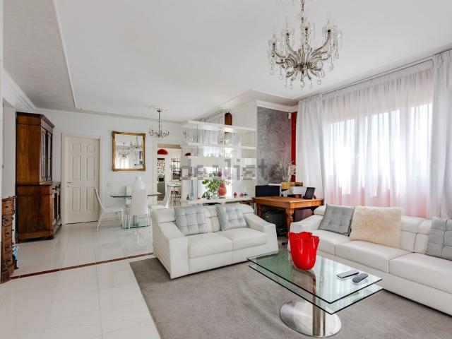 Appartamento in vendita di 145 m² in Via Jan Palach, 14