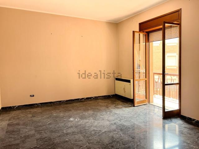 Appartamento in vendita di 145 m² in Via Luigi D&apos Amato