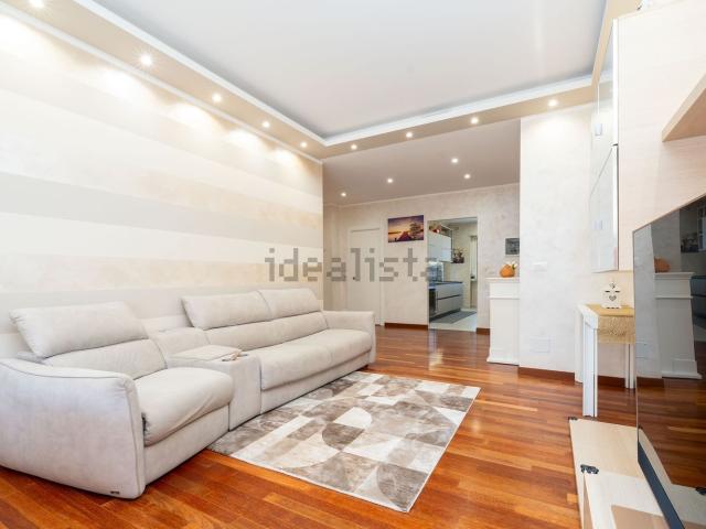 Appartamento in vendita di 145 m² in Via Monte Asolone, 4