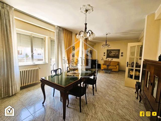 Appartamento in vendita di 145 m² in Via Montegrappa