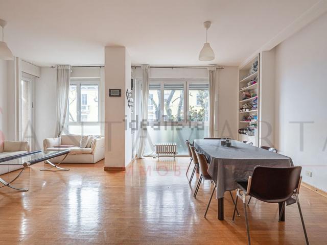 Appartamento in vendita di 145 m² in Via Marchesi de Taddei