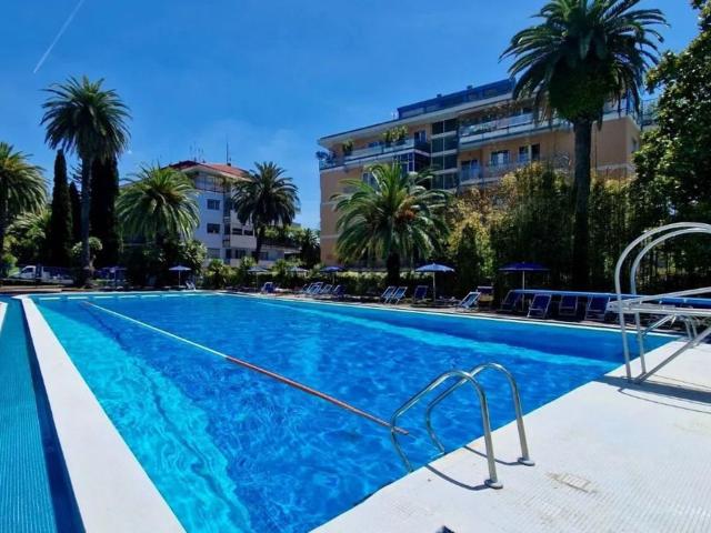 Appartamento in vendita di 145 m² in Via Nemea, 21