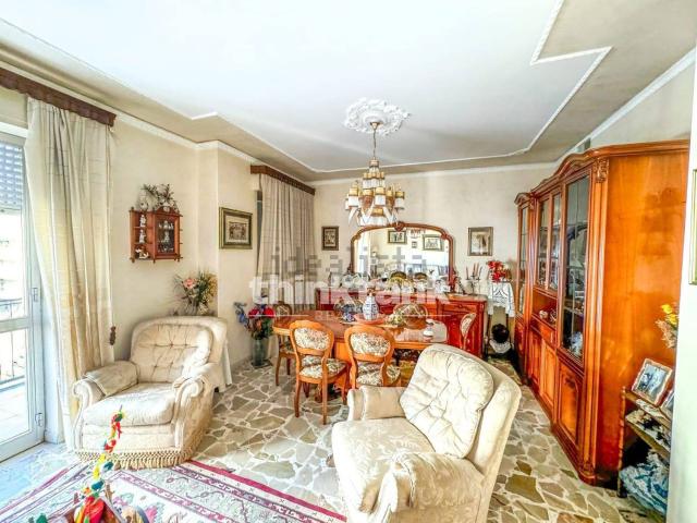 Appartamento in vendita di 145 m² in Via Sofio Ferrero