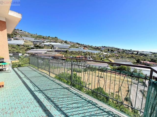 Appartamento in vendita di 145 m² in Via Solaro Rapalin