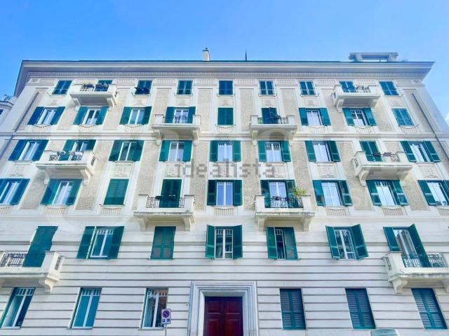 Appartamento in vendita di 145 m² in Via Savoia