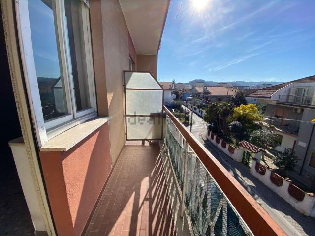 Appartamento in vendita di 145 m² in Via Salara Vecchia, 82