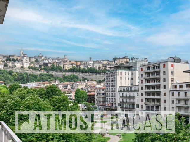 Appartamento in vendita di 145 m² in Via San Benedetto