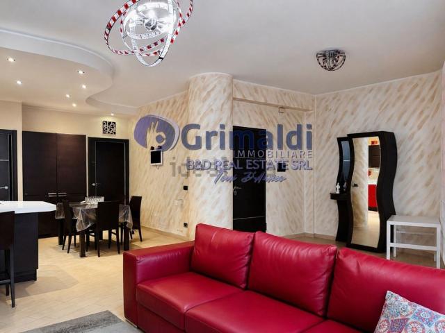 Appartamento in vendita di 145 m² in Via San Francesco D&apos Assisi