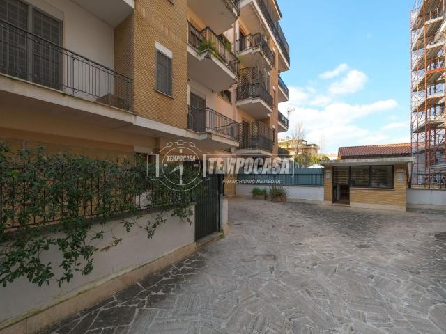 Appartamento in vendita di 145 m² in Via Santa Giovanna Elisabetta, 24