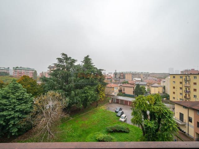 Appartamento in vendita di 145 m² in Via Sempione, 80