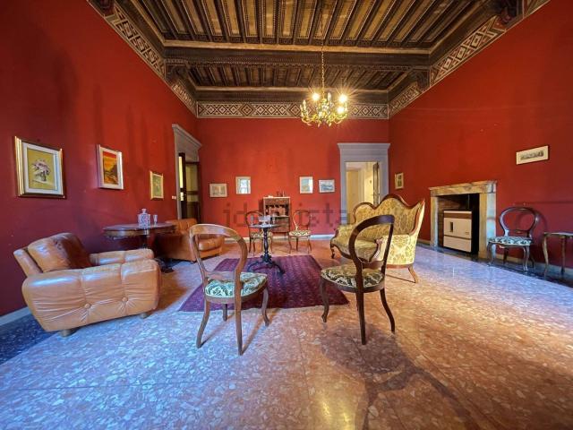 Appartamento in vendita di 145 m² in Via Stalloreggi, 28
