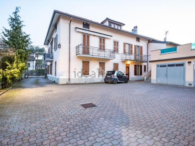 Appartamento in vendita di 145 m² in Via per Molteno, 20