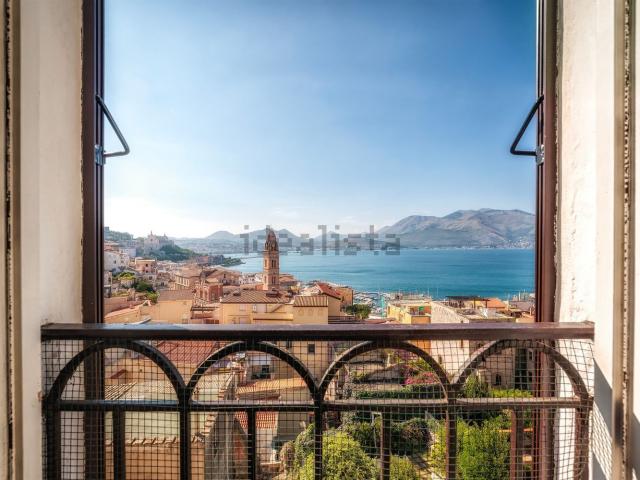 Appartamento in vendita di 145 m² in Via Pio IX