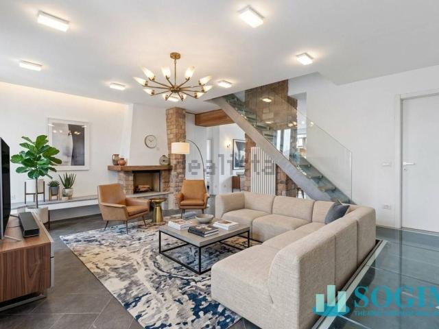 Appartamento in vendita di 145 m² in Via Privata Pericle, 16