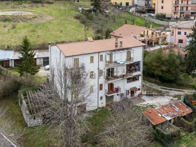 Appartamento in vendita di 145 m² in Via Provinciale, 116