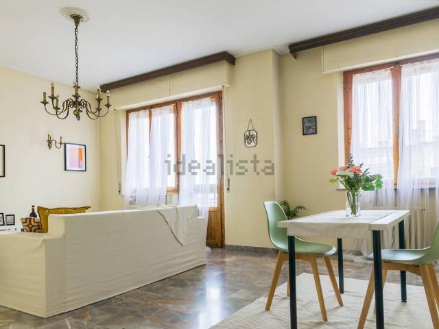 Appartamento in vendita di 145 m² in Via Quinto Settano, 27