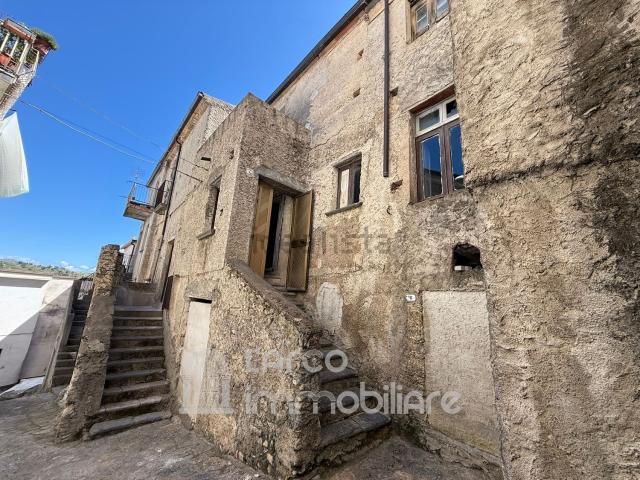 Appartamento in vendita di 145 m² in Via Roma