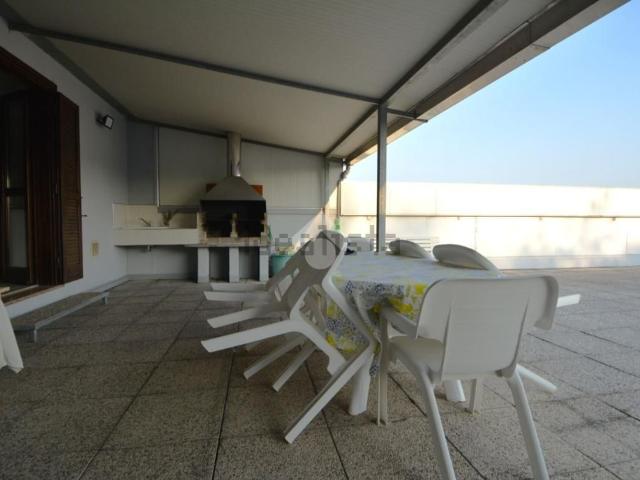 Appartamento in vendita di 145 m² in Via Roma, 143