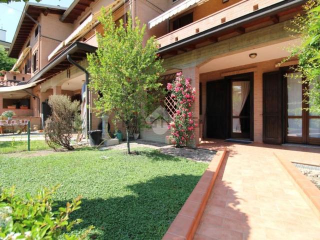 Appartamento in vendita di 145 m² in Via Radici Nord, 1