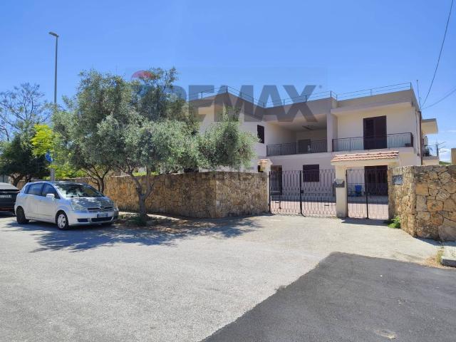 Appartamento in vendita di 145 m² in Via Raffadali, 6