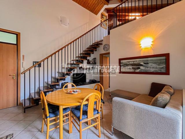 Appartamento in vendita di 145 m² in Via Val di non, 42
