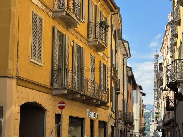Appartamento in vendita di 145 m² in Via Vittorio Emanuele II