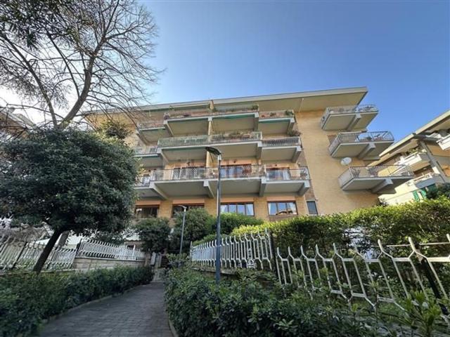 Appartamento in vendita di 145 m² in Via Vincenzo Ussani