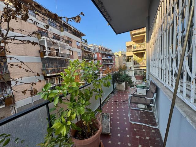 Appartamento in vendita di 145 m² in Viale Tito Livio, 160