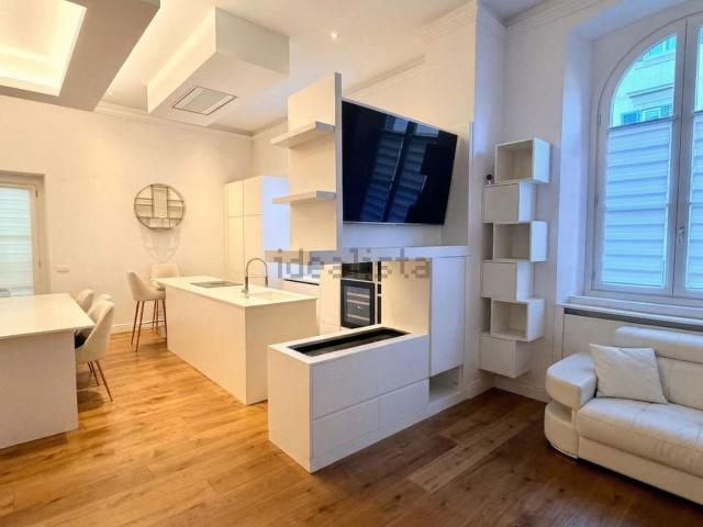 Appartamento in vendita di 145 m² in Viale Antonio Gramsci, 53