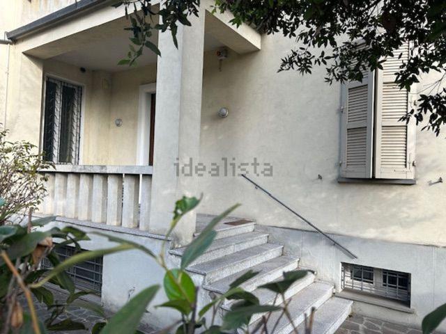 Appartamento in vendita di 145 m² in Viale baccarini
