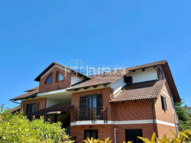 Appartamento in vendita di 145 m² in Viale Cadore