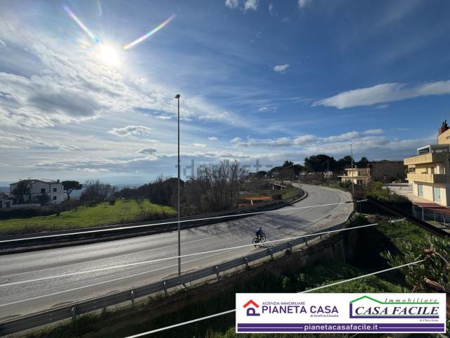 Appartamento in vendita di 145 m² in Viale Carlo Levi