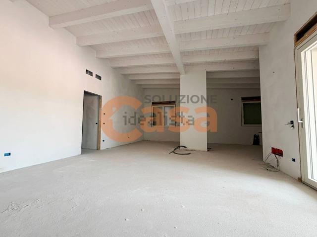 Appartamento in vendita di 145 m² in Viale Dante Alighieri
