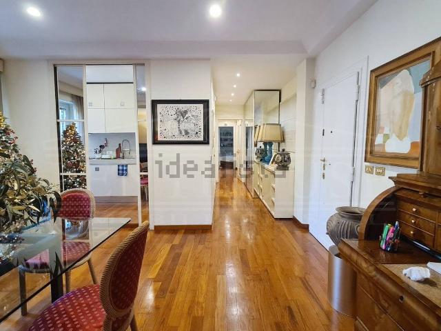 Appartamento in vendita di 145 m² in Viale dei Campioni, 4