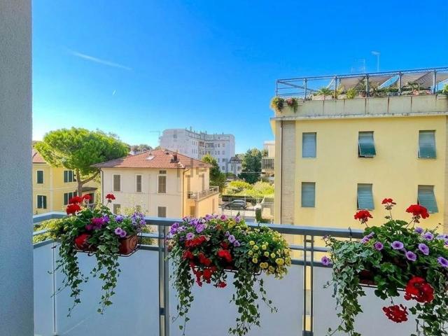 Appartamento in vendita di 145 m² in Viale della Vittoria, 21