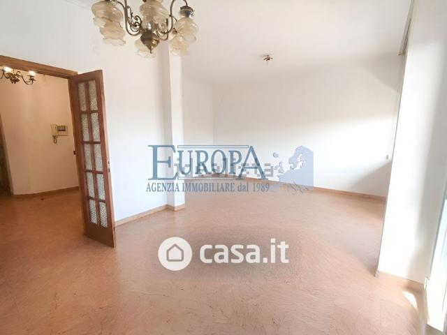 Appartamento in vendita di 145 m² in Viale Francesco Bonaini, 48