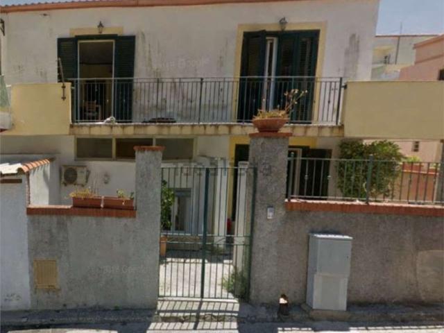 Appartamento in vendita di 145 m² in Viale Salvo D&apos Acquisto, 11