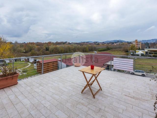 Appartamento in vendita di 145 m² in Corso Torino, 35