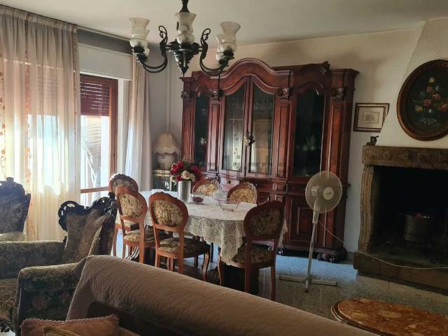 Appartamento in vendita di 145 m² in Corso Mazzini, 260
