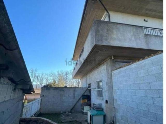 Appartamento in vendita di 145 m² in Località Toccia Villino