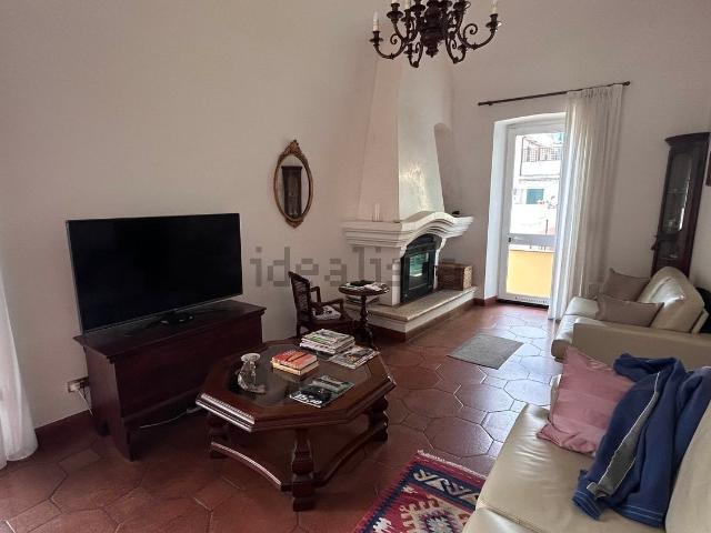 Appartamento in vendita di 145 m² in Lungomare Guglielmo Marconi, 13