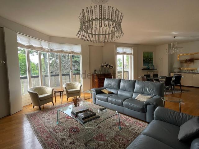Appartamento in vendita di 145 m² in Piazza Carbonari, 12