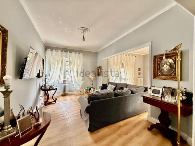 Appartamento in vendita di 145 m² in Piazza Lante Federico Marcello, 53