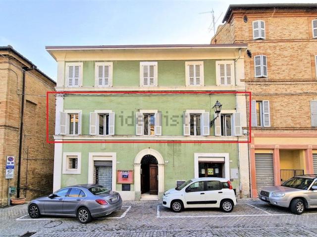 Appartamento in vendita di 145 m² in Piazza Umberto I, 3